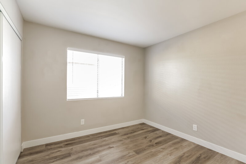 1,875/Mo, 2435 Sunset Peak St Las Vegas, NV 89142 Bedroom View