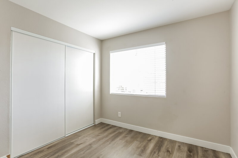 1,875/Mo, 2435 Sunset Peak St Las Vegas, NV 89142 Bedroom View 4