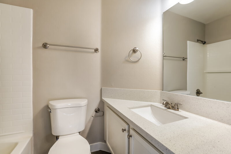 1,875/Mo, 2435 Sunset Peak St Las Vegas, NV 89142 Bathroom View