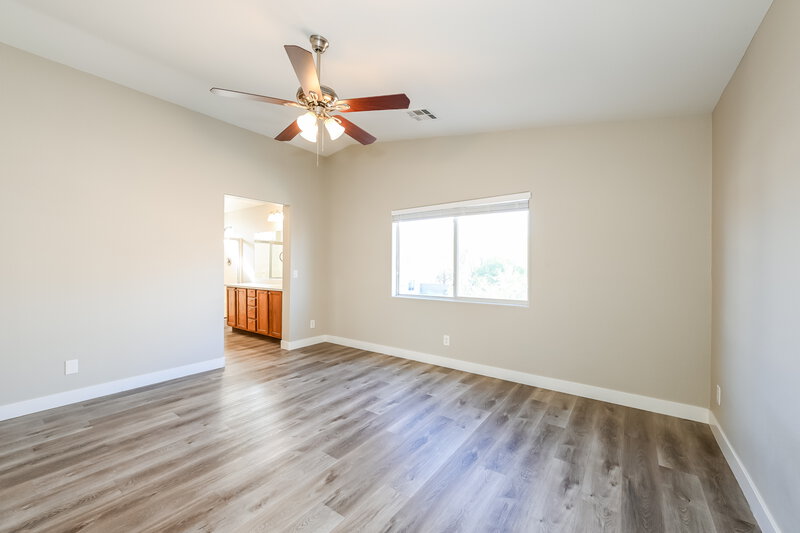 2,275/Mo, 8717 EVAN LILAS Street Las Vegas, NV 89148 Main Bedroom View 2