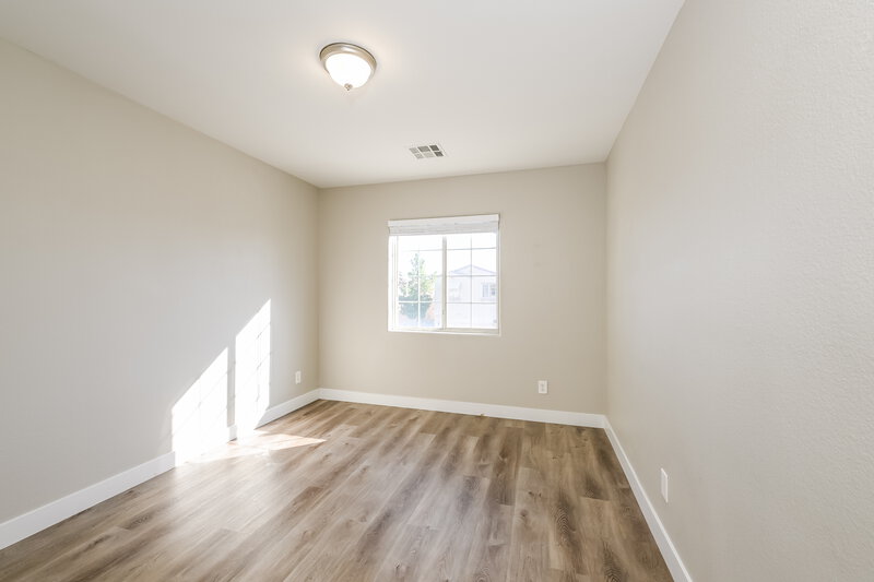 2,275/Mo, 8717 EVAN LILAS Street Las Vegas, NV 89148 Bedroom View 3