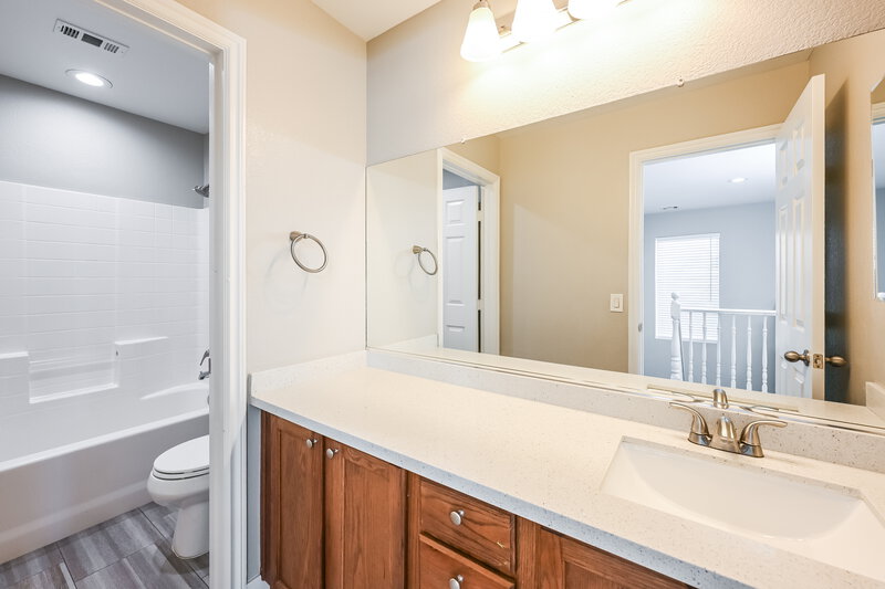 2,275/Mo, 8717 EVAN LILAS Street Las Vegas, NV 89148 Bathroom View