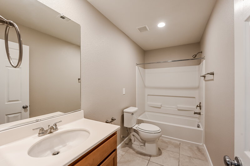 2,430/Mo, 7080 Flathead River Ave Las Vegas, NV 89179 Bathroom View