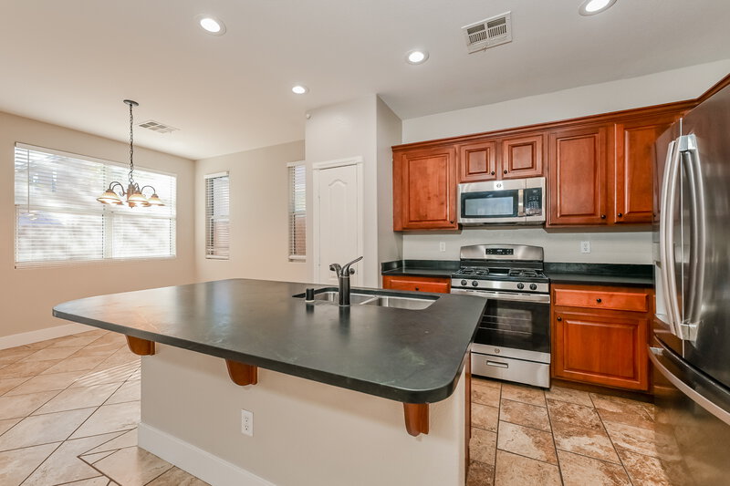 2,225/Mo, 9281 William Hill Ave Las Vegas, NV 89148 Kitchen View