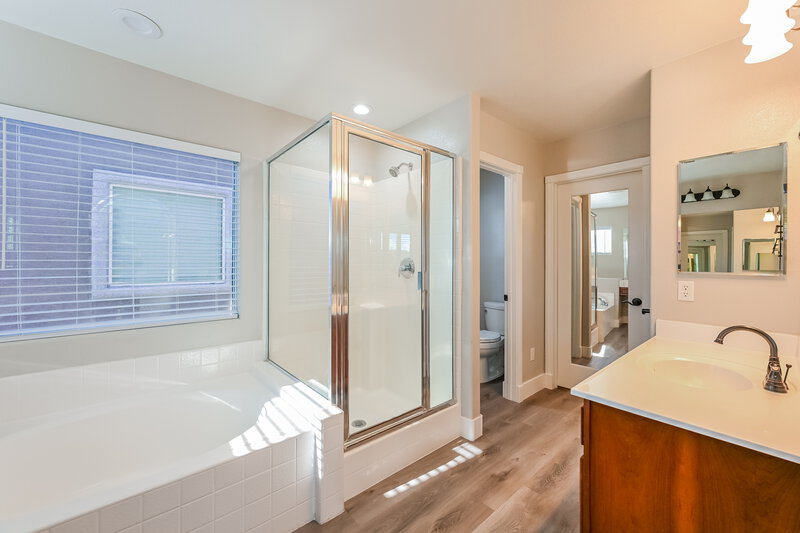 2,225/Mo, 9281 William Hill Ave Las Vegas, NV 89148 Main Bathroom View