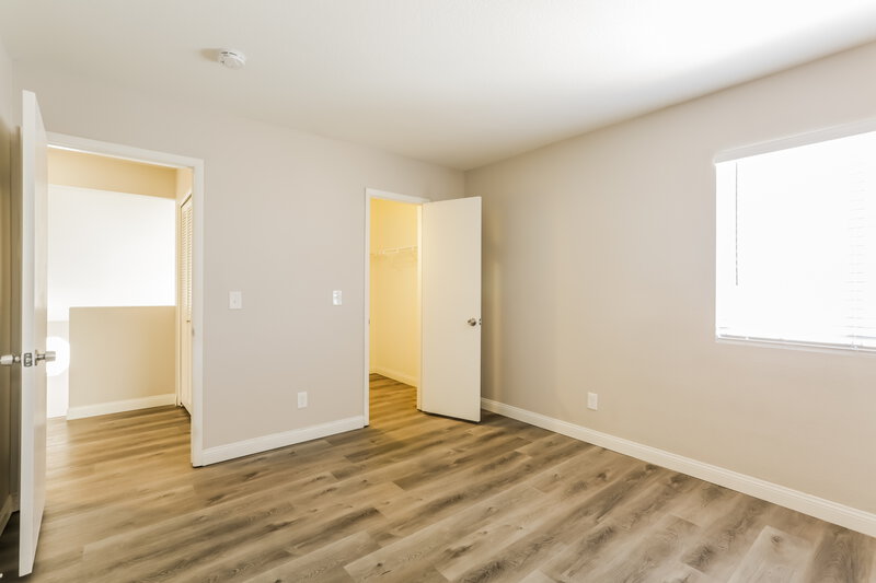 2,420/Mo, 1433 Bellglen Dr Las Vegas, NV 89128 Bedroom View 3