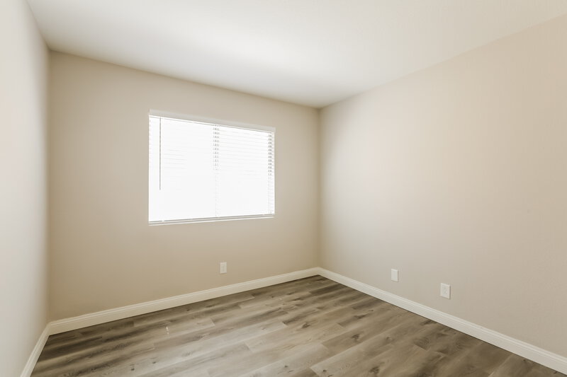 2,420/Mo, 1433 Bellglen Dr Las Vegas, NV 89128 Bedroom View 4