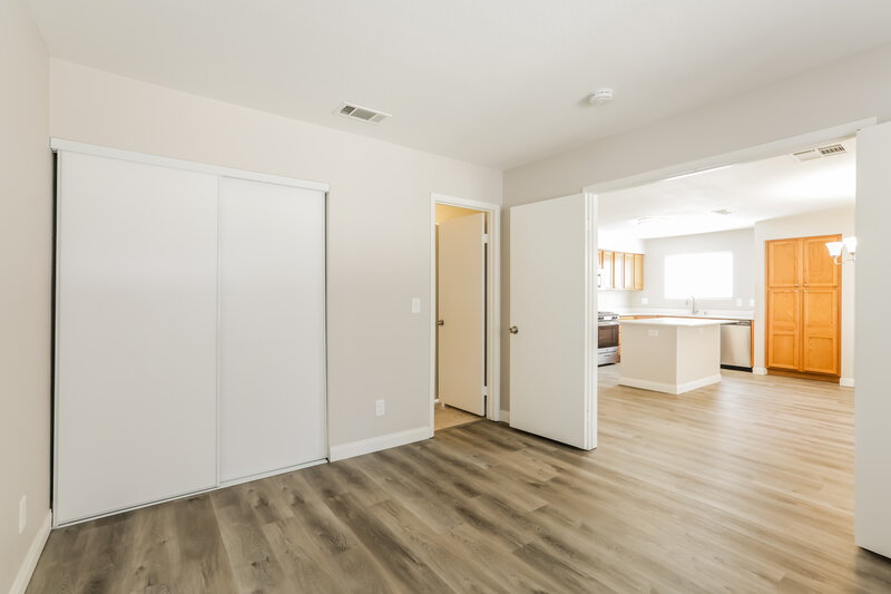2,420/Mo, 1433 Bellglen Dr Las Vegas, NV 89128 Bedroom View 6
