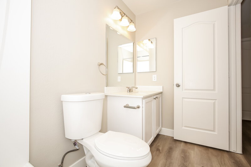 2,190/Mo, 3214 Avawatz Ct North Las Vegas, NV 89032 Bathroom View