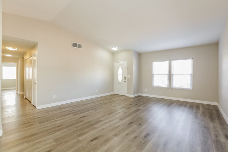 3,190/Mo, 4288 Apex Dr Las Vegas, NV 89147 Living Room View