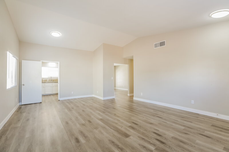 3,190/Mo, 4288 Apex Dr Las Vegas, NV 89147 Living Room View 2