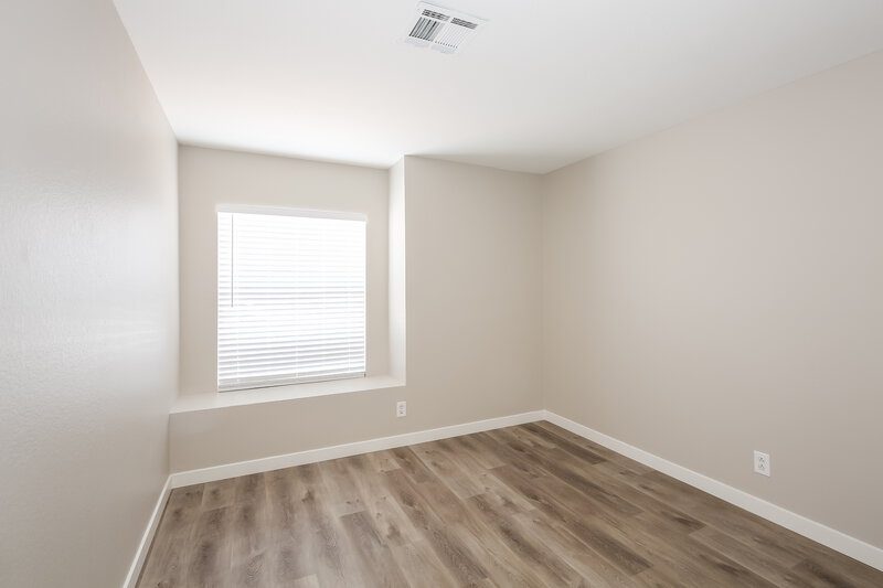1,895/Mo, 3227 W Verde Way North Las Vegas, NV 89031 Bedroom View