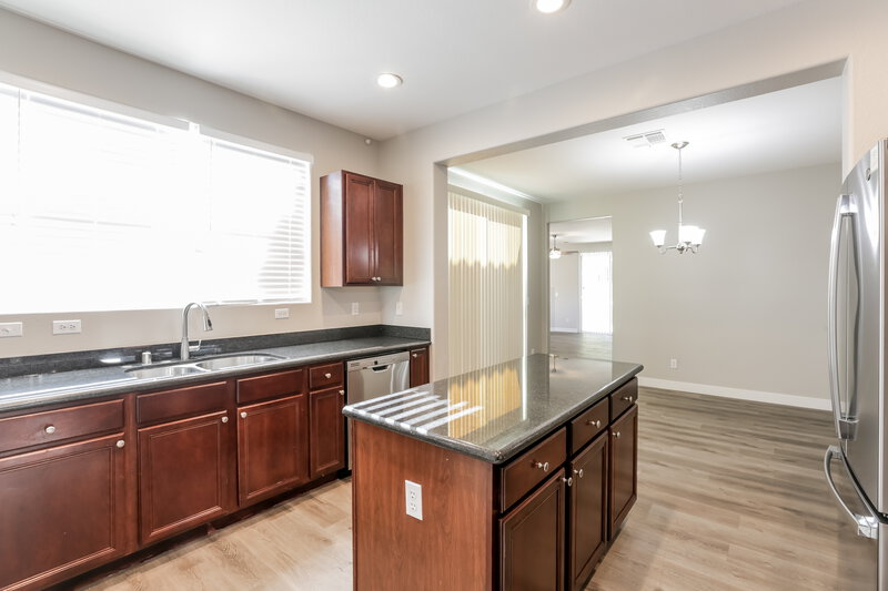 2,230/Mo, 9007 Ellenbrook St Las Vegas, NV 89148 Kitchen View