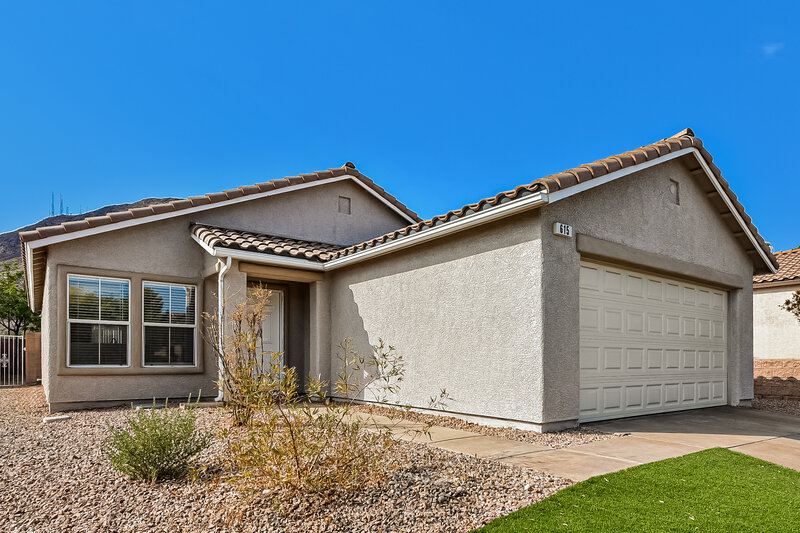 2,070/Mo, 615 Backbone Mountain Dr Henderson, NV 89012 Front View