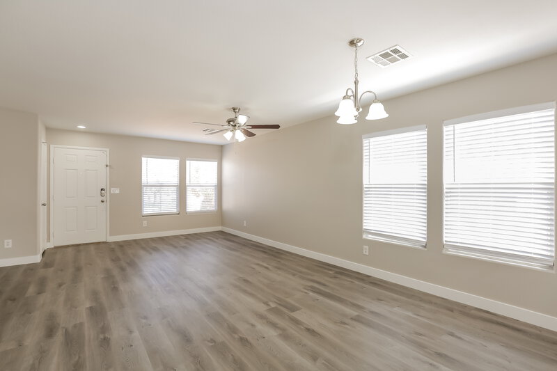 2,320/Mo, 615 Backbone Mountain Dr Henderson, NV 89012 Dining Room View