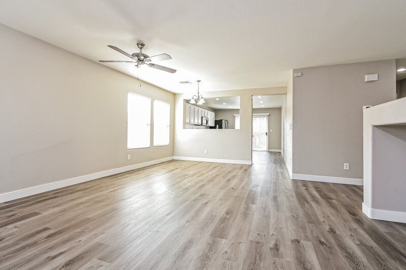 2,070/Mo, 615 Backbone Mountain Dr Henderson, NV 89012 Living Room View 3