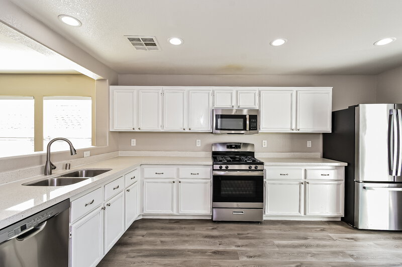 2,070/Mo, 615 Backbone Mountain Dr Henderson, NV 89012 Kitchen View