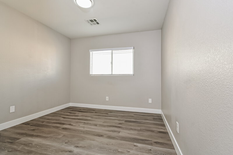 2,070/Mo, 615 Backbone Mountain Dr Henderson, NV 89012 Bedroom View 2