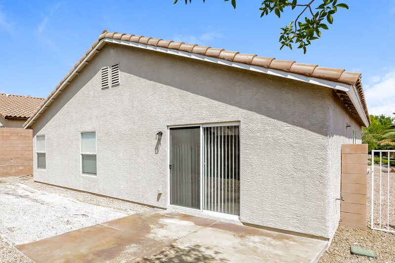 2,320/Mo, 615 Backbone Mountain Dr Henderson, NV 89012 Rear View