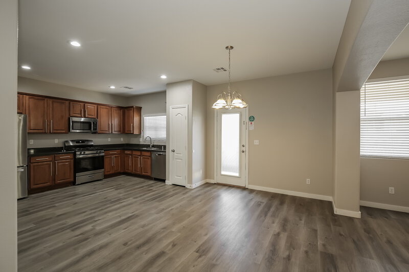 2,340/Mo, 1081 Crescent Falls St Henderson, NV 89011 Dining Room View 2