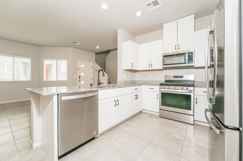 3,680/Mo, 7453 Garnet Moon St North Las Vegas, NV 89084 Kitchen View