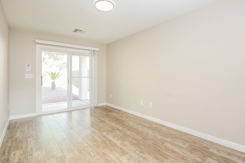 2,245/Mo, 5347 S Galanthus St Las Vegas, NV 89113 Family Room View