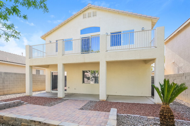 2,245/Mo, 5347 S Galanthus St Las Vegas, NV 89113 Rear View