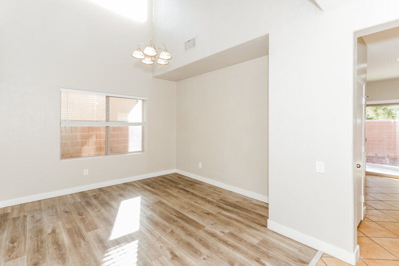 1,965/Mo, 4353 W Galapagos Ave North Las Vegas, NV 89084 Dining Room View