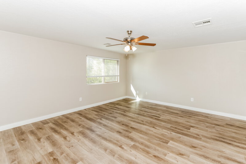 1,965/Mo, 4353 W Galapagos Ave North Las Vegas, NV 89084 Main Bedroom View