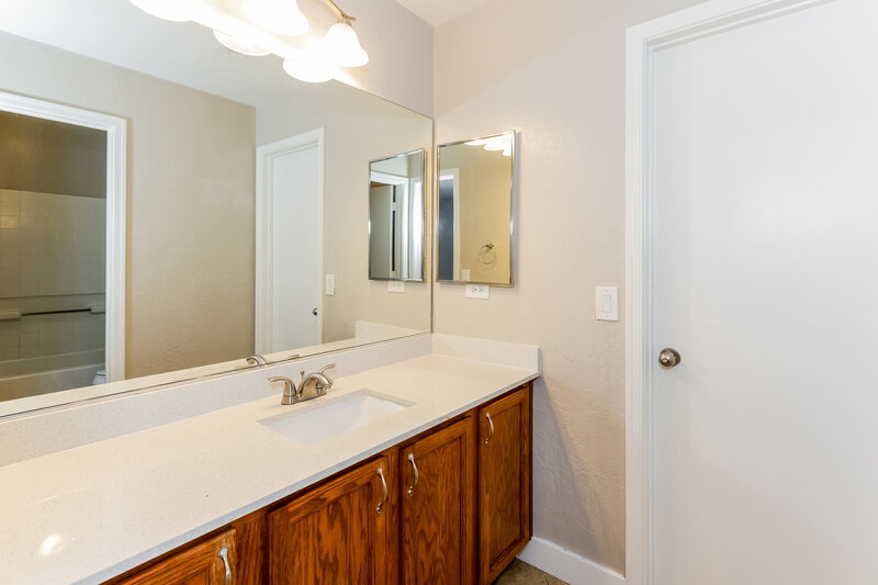 1,965/Mo, 4353 W Galapagos Ave North Las Vegas, NV 89084 Bathroom View