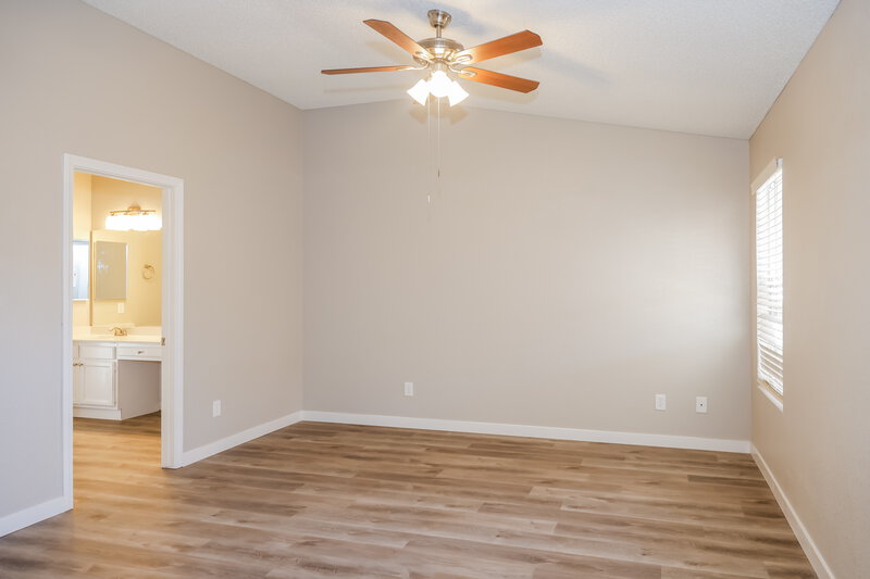 3,250/Mo, 368 Dooley Dr Henderson, NV 89015 Main Bedroom View