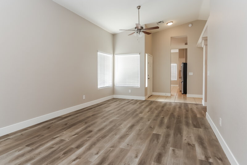 1,960/Mo, 7000 Glass Slipper Ct Las Vegas, NV 89130 Dining Room View