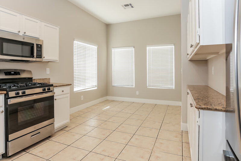 1,960/Mo, 7000 Glass Slipper Ct Las Vegas, NV 89130 Kitchen View