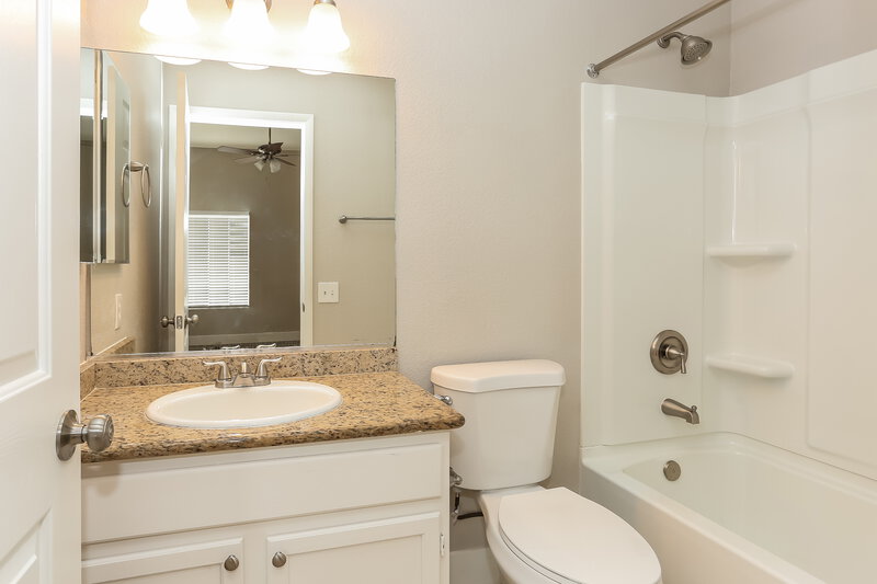 1,960/Mo, 7000 Glass Slipper Ct Las Vegas, NV 89130 Bathroom View