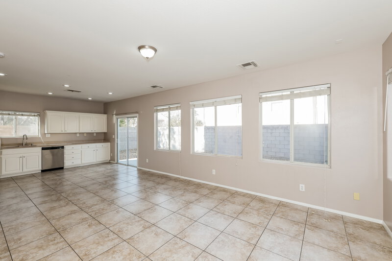 2,535/Mo, 944 Lucky Bamboo Dr Henderson, NV 89052 Family Room View