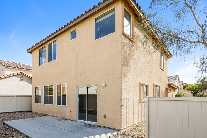 2,535/Mo, 944 Lucky Bamboo Dr Henderson, NV 89052 Rear View