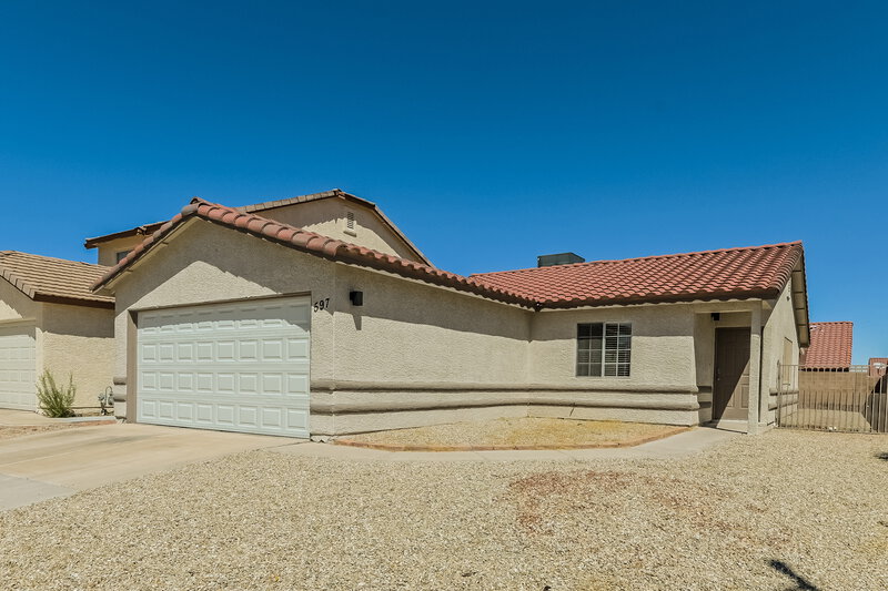 2,010/Mo, 597 Jackson Dr Henderson, NV 89014 Front View