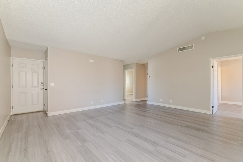 2,010/Mo, 597 Jackson Dr Henderson, NV 89014 Living Room View