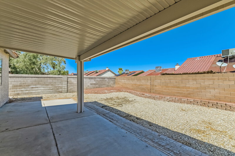 2,010/Mo, 597 Jackson Dr Henderson, NV 89014 Rear View