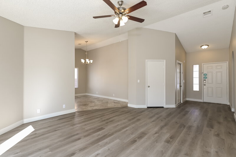 2,195/Mo, 934 Wagon Train Dr Henderson, NV 89002 Living Room View 2