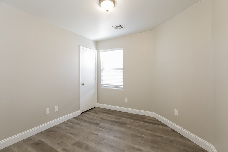 2,445/Mo, 10643 Solar Hawk Ave Las Vegas, NV 89129 Bedroom View 2