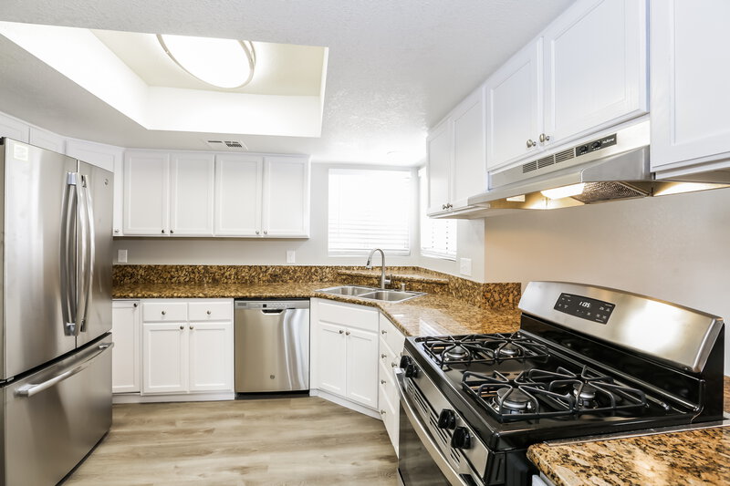 2,295/Mo, 106 Spinnaker Dr Henderson, NV 89015 Kitchen View