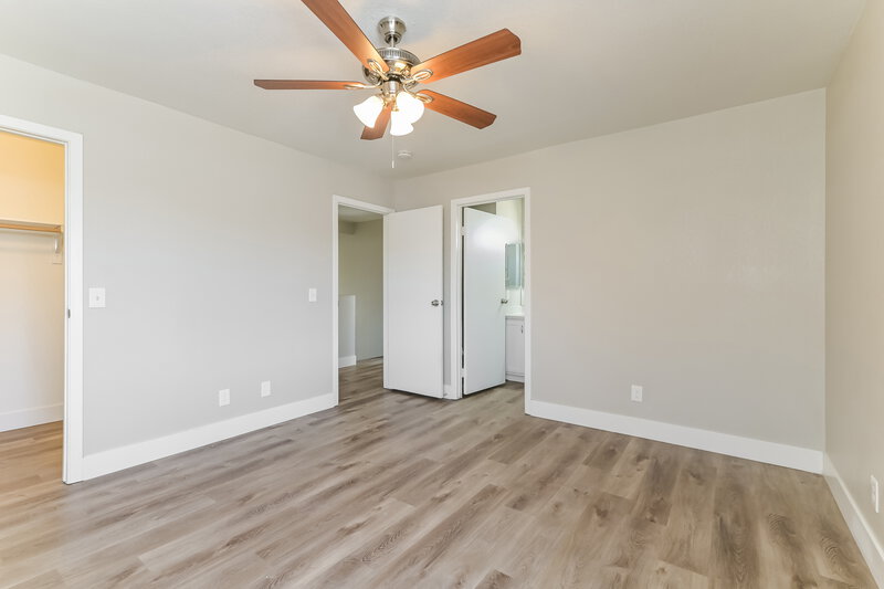 2,340/Mo, 106 Spinnaker Dr Henderson, NV 89015 Main Bedroom View 2