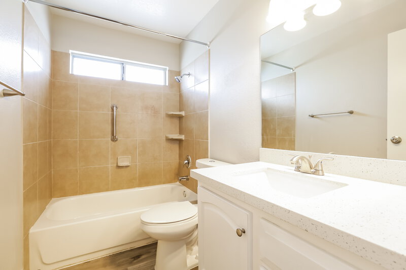 2,295/Mo, 106 Spinnaker Dr Henderson, NV 89015 Bathroom View