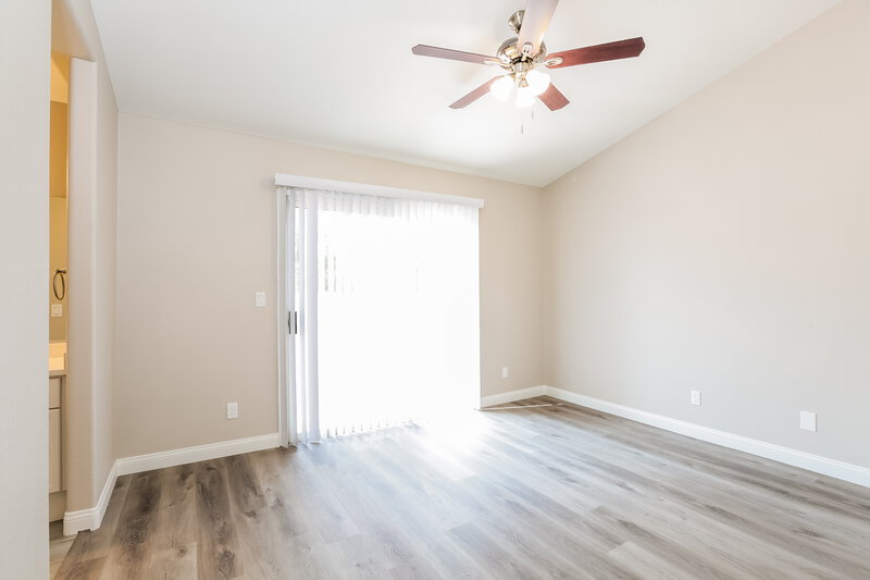 2,080/Mo, 6305 Belgium Dr Las Vegas, NV 89122 Main Bedroom View