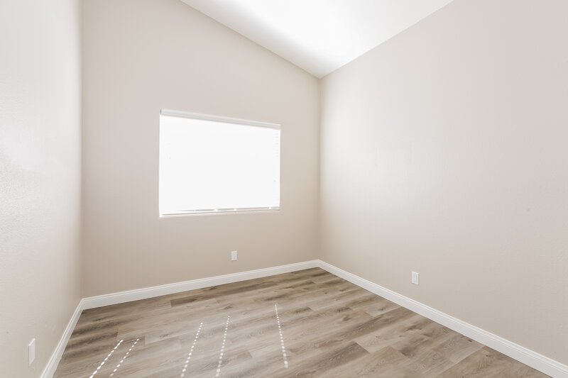 2,080/Mo, 6305 Belgium Dr Las Vegas, NV 89122 Bedroom View