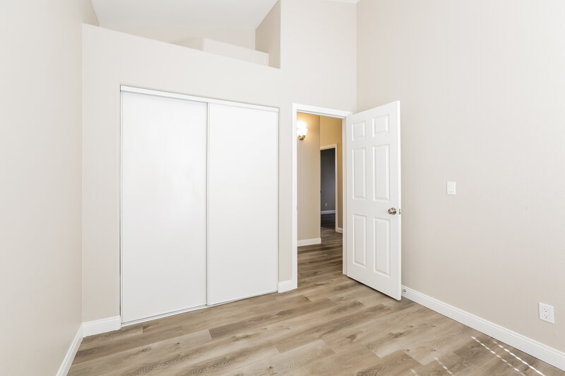 2,080/Mo, 6305 Belgium Dr Las Vegas, NV 89122 Bedroom View 2