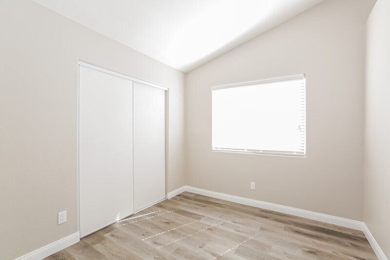 2,080/Mo, 6305 Belgium Dr Las Vegas, NV 89122 Bedroom View 3