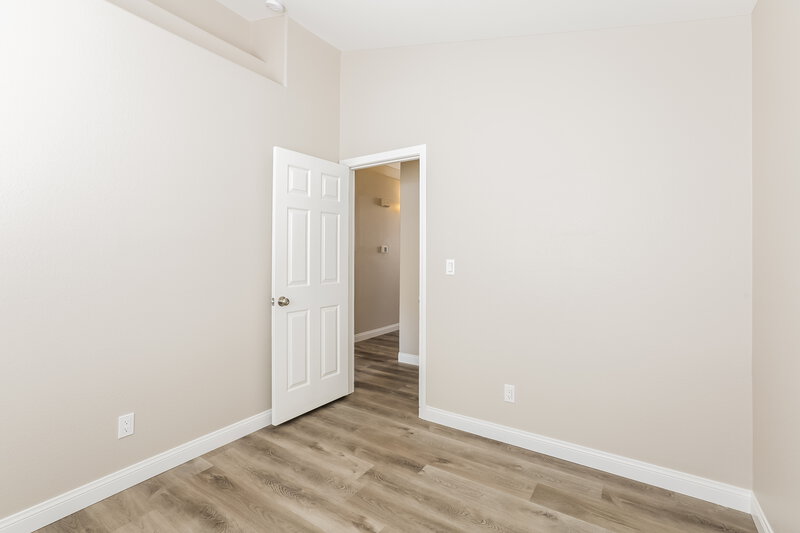 2,080/Mo, 6305 Belgium Dr Las Vegas, NV 89122 Bedroom View 4