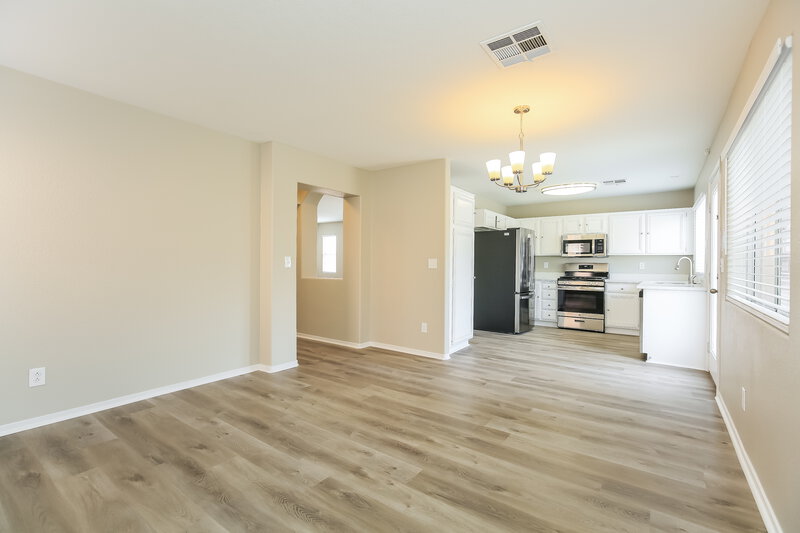 2,325/Mo, 3933 Canyon Meadows Ct Las Vegas, NV 89129 Family Room View 2